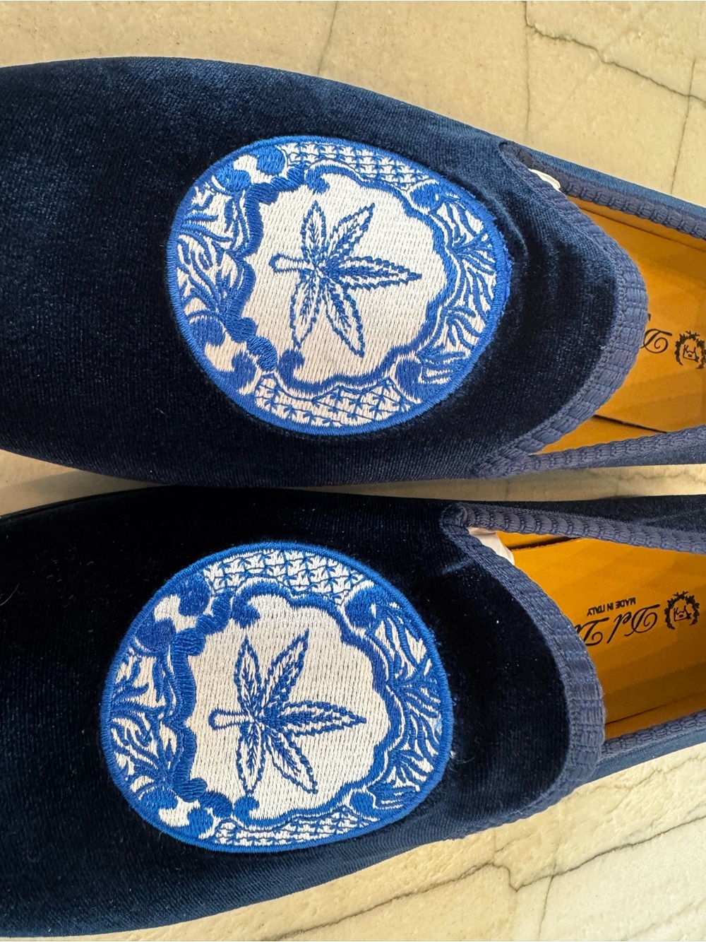 Del Toro Men’s Velvet Loafer - Weed Leaf - Navy - Size US 11 - Picture 2 of 4